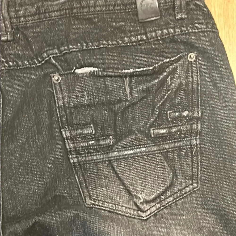 Jordan Craig Slim Fit / Bowery Relaxed Jeans with Modern Distressed Style - Picture 9 of 15